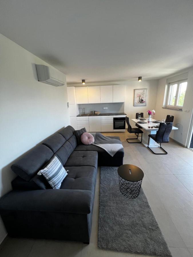 Sveti Anton  Apartman Ana מראה חיצוני תמונה